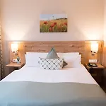 & Restaurant Zum Reussenstein מלון 4*
