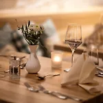 & Restaurant Zum Reussenstein בובלינגן