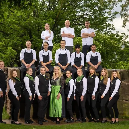 & Restaurant Zum Reussenstein فندق
