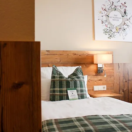 & Restaurant Zum Reussenstein 3*