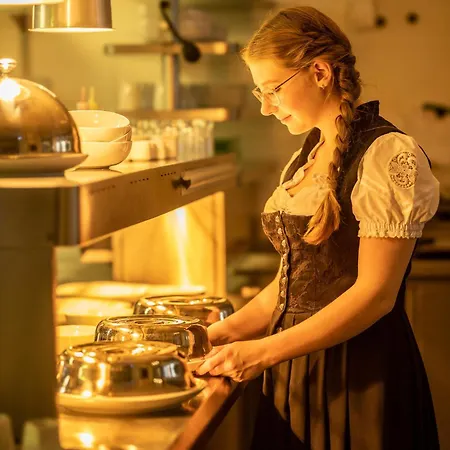 & Restaurant Zum Reussenstein 3* بوبلنغ