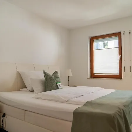 & Restaurant Zum Reussenstein Отель Бёблинген