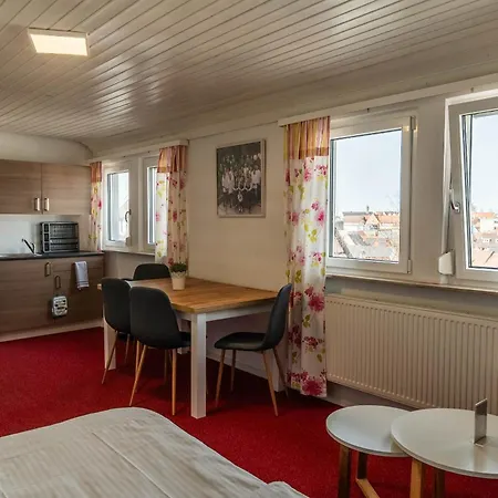 Hotel Hotel&restaurant Zum Reussenstein 3*