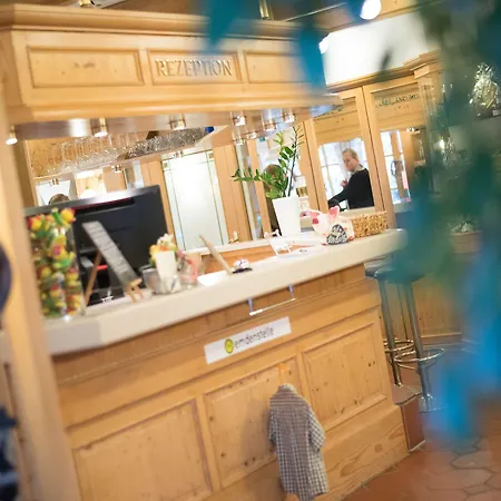 & Restaurant Zum Reussenstein