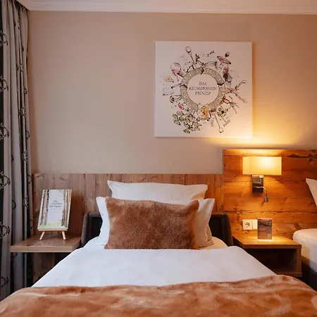 & Restaurant Zum Reussenstein ホテル 4*