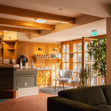 Hotel & Restaurant Zum Reussenstein 4*
