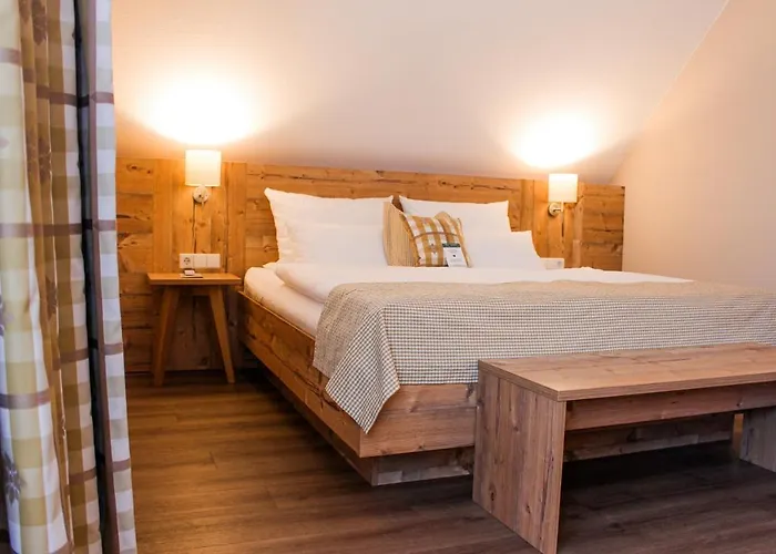 & Restaurant Zum Reussenstein 3*