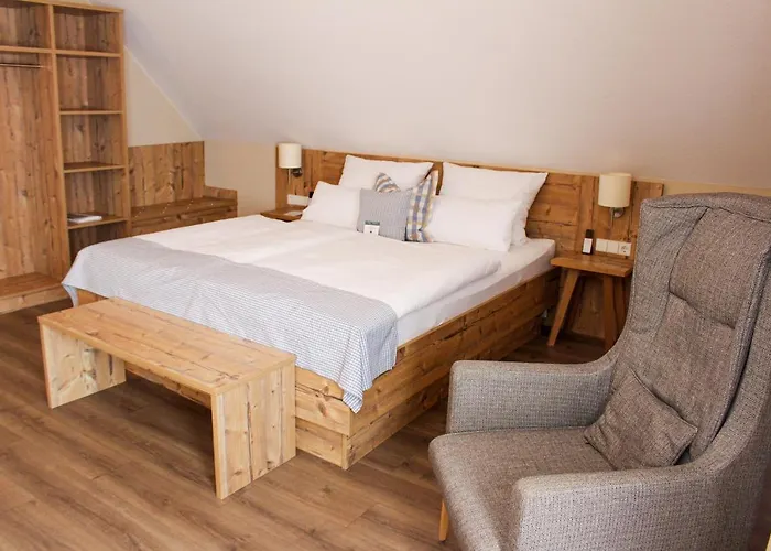 & Restaurant Zum Reussenstein 3*