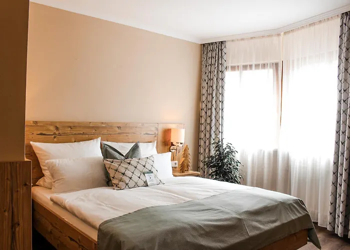 & Restaurant Zum Reussenstein 3*